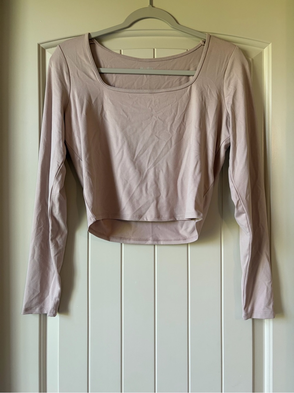 NWT Hollister Seamless Fabric Square Neck Longsleeve Crop Top